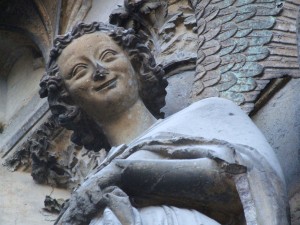 Reims_Cathedrale_Notre_Dame_019_smiling_angel